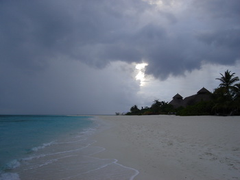 Maldives, Lhaviyani Atoll, Kuredu Island Resort